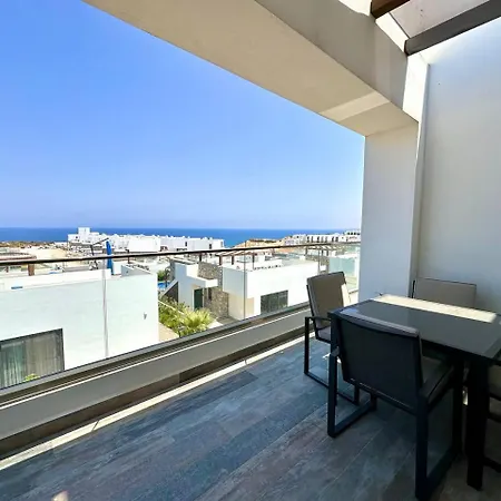 Dejablue, Block A2, Unit 4 Kalogrea