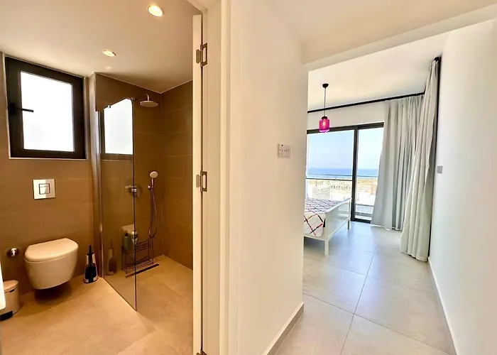 Daire Dejablue, Block A2, Unit 4 *