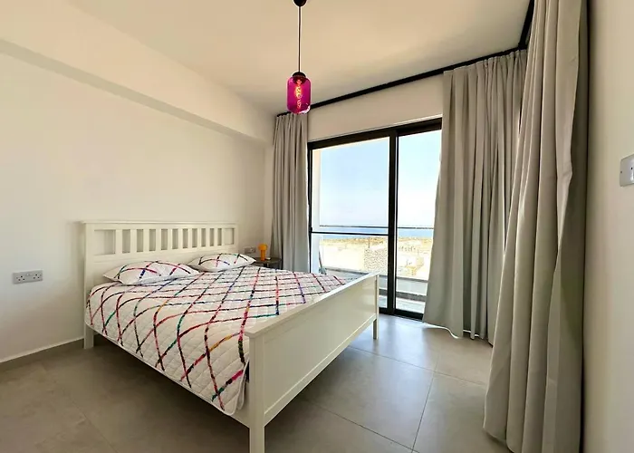 Dejablue, Block A2, Unit 4 Kalogrea